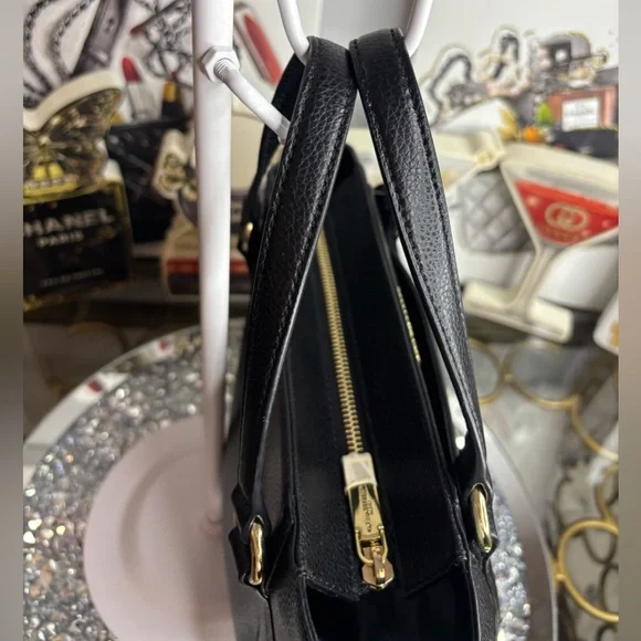 Karl Lagerfeld Paris Iris tote bag in black pebbled leather NWOT - Picture 9 of 14